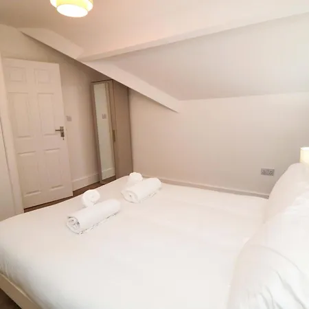 Beachwalk 3 *